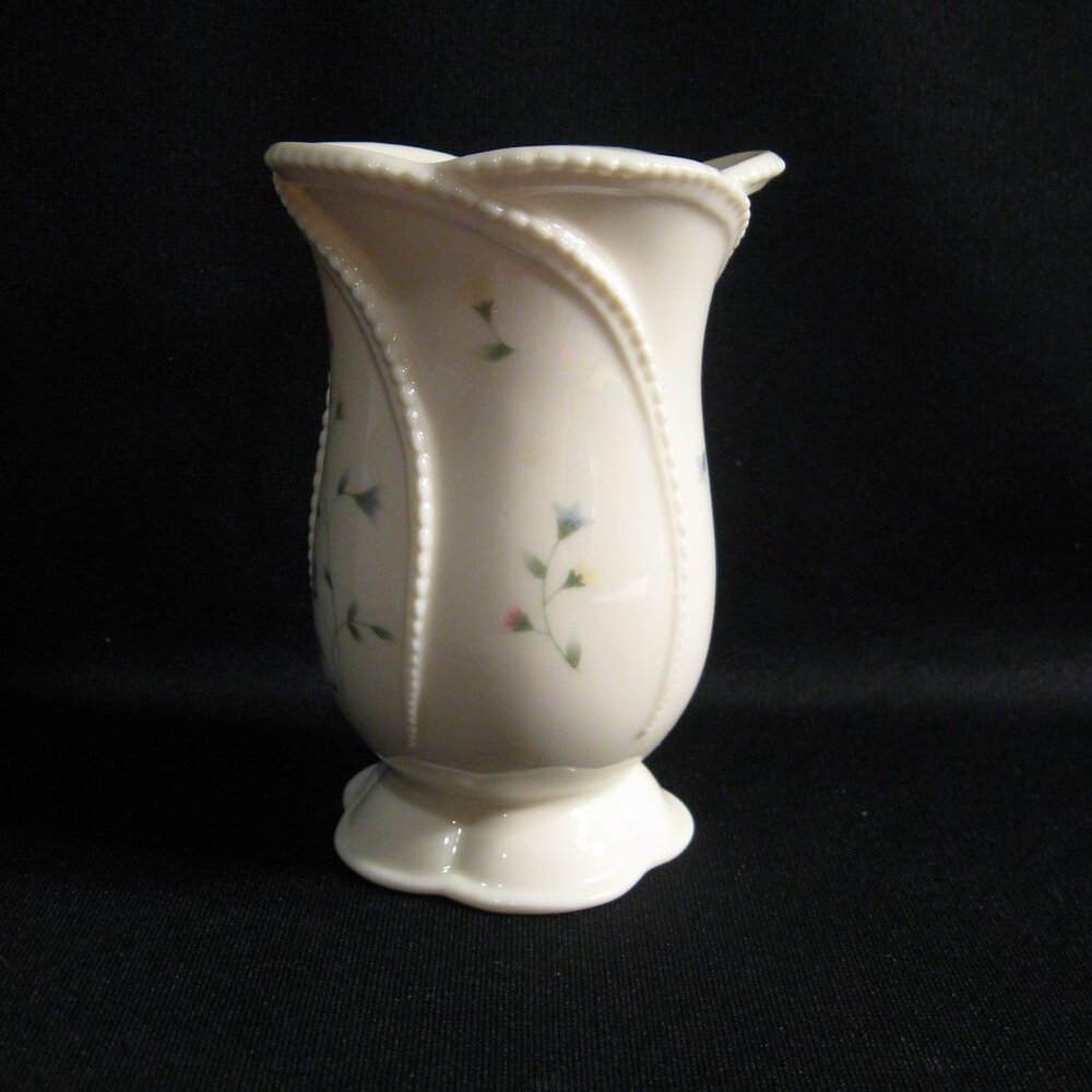 CUTE LITTLE MULTICOLOR FLORALS FOOTED VASE